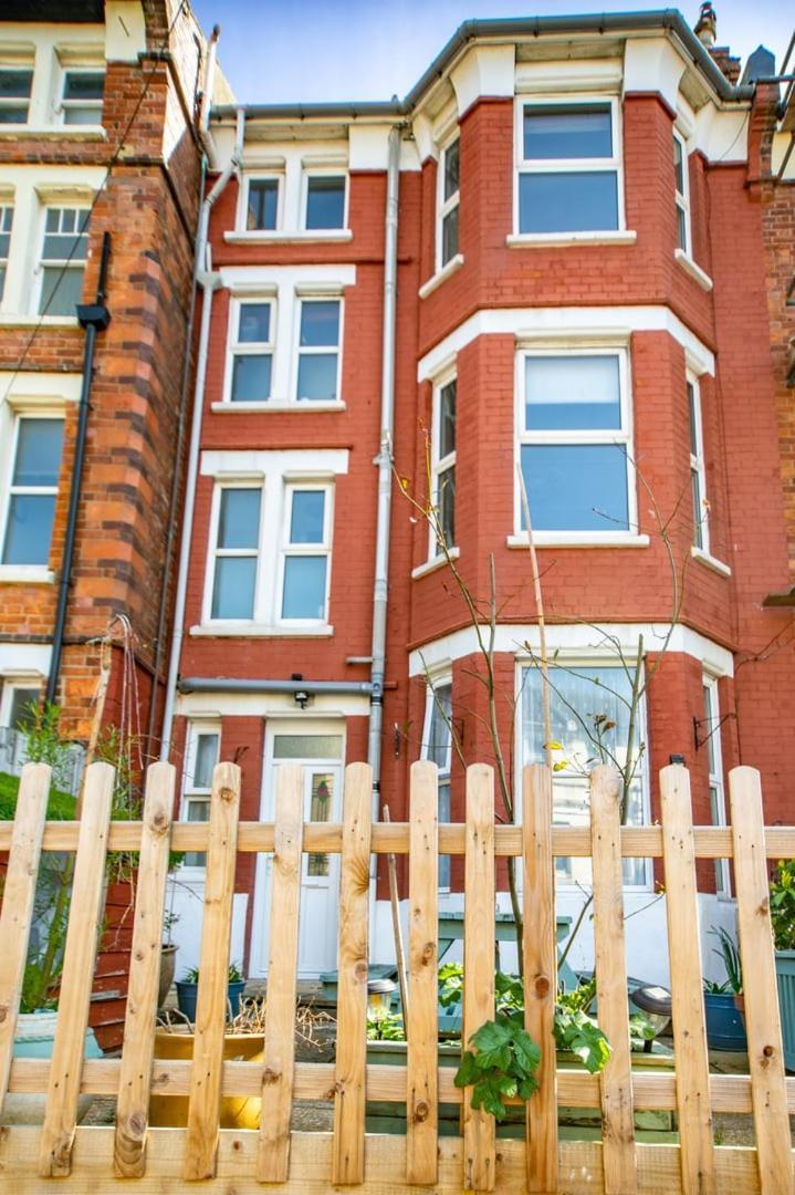 Welcome To Nelson'S Quarters Hastings Exterior photo
